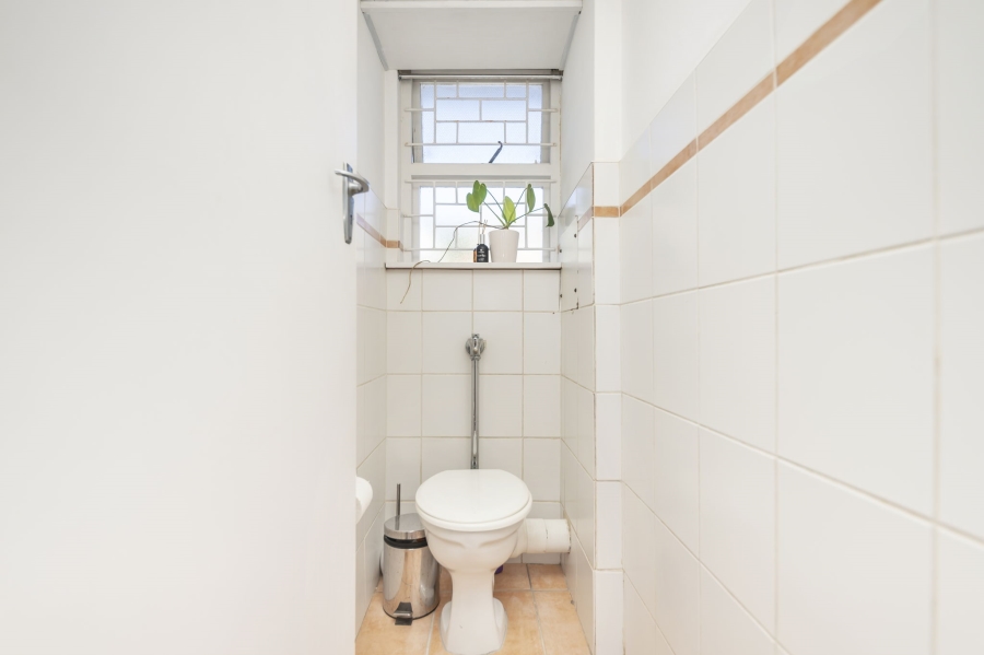 To Let 2 Bedroom Property for Rent in Green Point Western Cape